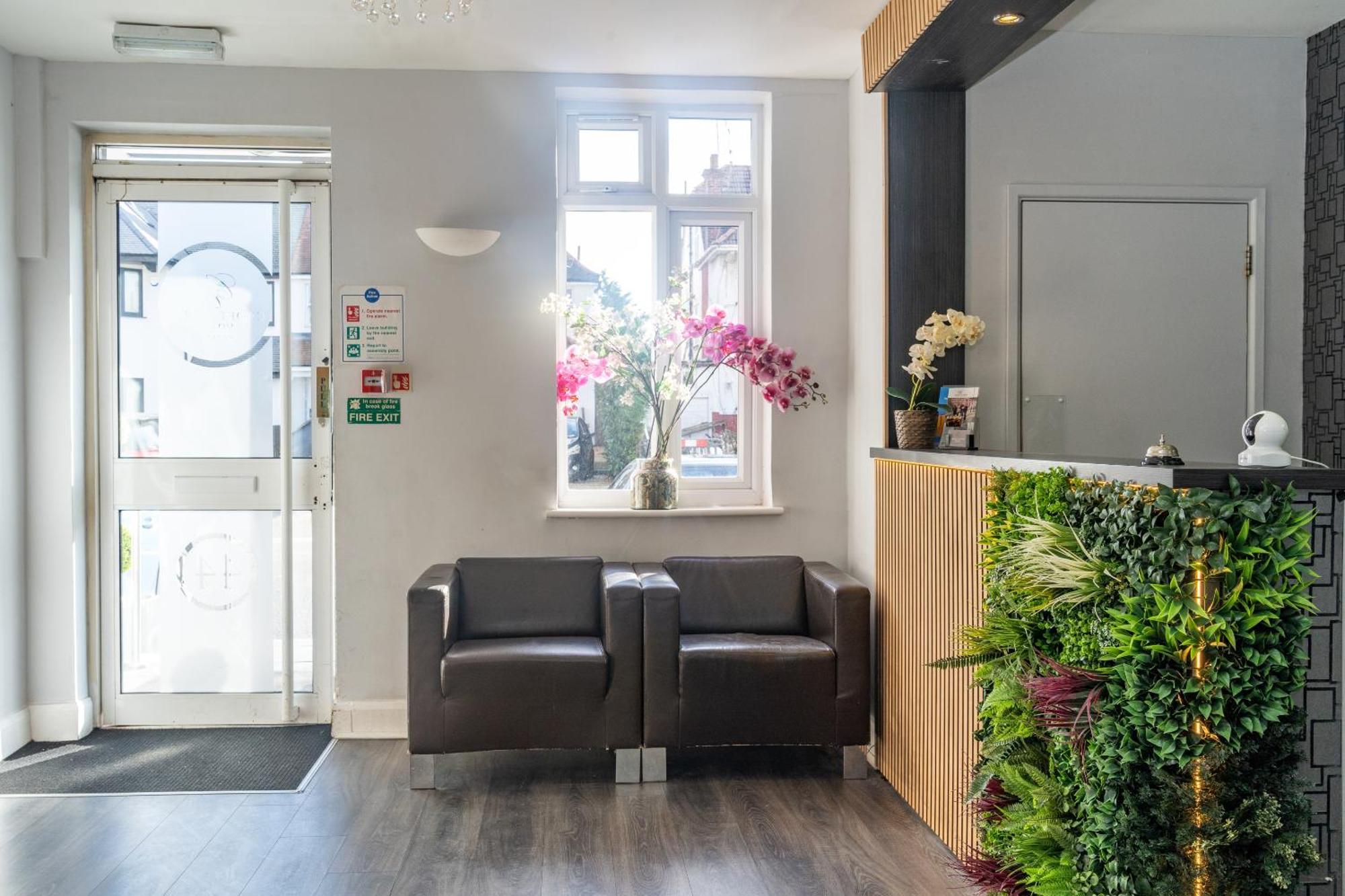 Croft Court Hotel London Bagian luar foto