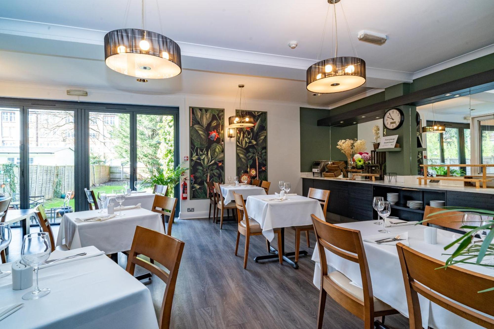 Croft Court Hotel London Bagian luar foto
