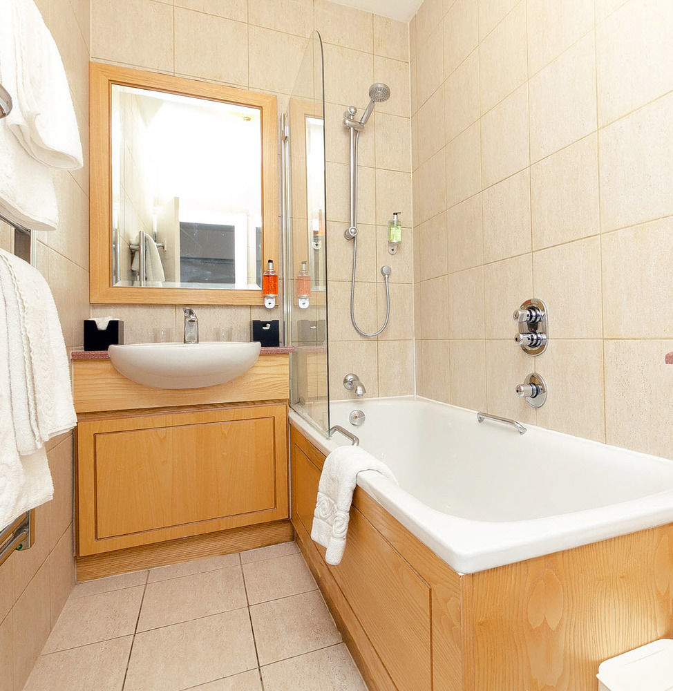 Croft Court Hotel London Bagian luar foto